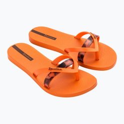 Japonki damskie Ipanema Kirei Chic. Brązowe klapki damskie Ipanema, bez wzorów, z materiału, bez obcasa, bez zapięcia. Za 67.99 zł.