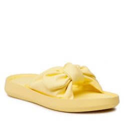 Klapki Jenny Fairy. Żółte klapki damskie Jenny Fairy, bez wzorów, bez obcasa, bez zapięcia. Za 99.99 zł.