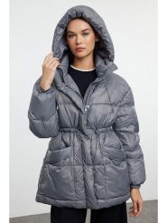 Trendyol Kurtka zimowa w kolorze szarym rozmiar: XS. Szare kurtki damskie Trendyol, na zimę, xs, bez wzorów, z puchu, bez kaptura. Za 130.99 zł.