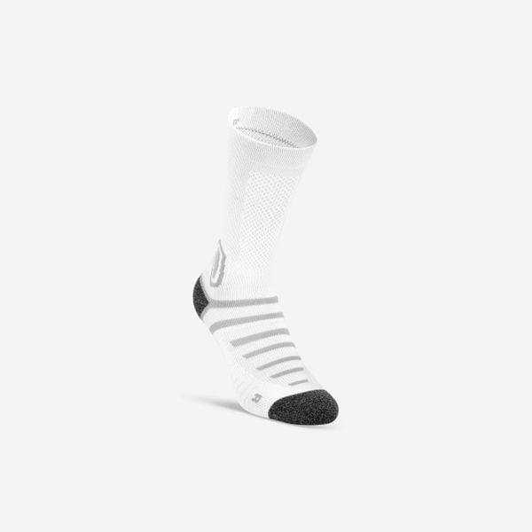 Skarpety sportowe do rugby Offload R520 Mid. Czarne skarpetki damskie KIPSTA, bez wzorów, z dzianiny. Za 24.99 zł.