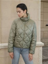 Pikowana kurtka ze stójką - zielony. Zielone kurtki damskie Sinsay, l, bez wzorów, bez kaptura. Za 69.99 zł.