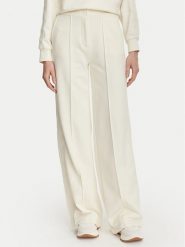 Guess Spodnie materiałowe V6YB26 K5139 Kremowy Relaxed Fit. Białe spodnie materiałowe damskie Guess, z aplikacjami, z bawełny. Za 434.99 zł.