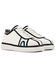 Camper Sneakersy w kolorze białym rozmiar: 35. Białe obuwie sportowe damskie Camper, bez zapięcia. Za 304.99 zł.