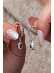 Lodie Silver Srebrne kolczyki z kamieniami ozdobnymi rozmiar: onesize. Szare kolczyki damskie Lodie Silver, srebrne, z zapięciem typu bigiel. Za 105.63 zł.