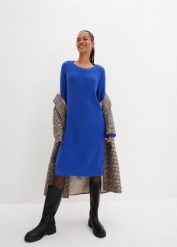 Sukienka dzianinowa oversized w prążek. Niebieskie sukienki damskie bonprix, bez wzorów, z dzianiny, bez ramiączek. Za 139.99 zł.