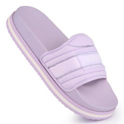 Klapki basenowe damskie Fila MORRO ZEPPA LOUNGE SLIPPER WMN. Fioletowe klapki damskie Fila, bez wzorów, bez obcasa, bez zapięcia. W wyprzedaży za 109.00 zł.