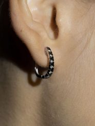 DIAMANTA Złote kolczyki-wkrętki "Black and White" z diamentami rozmiar: onesize. Czarne kolczyki damskie DIAMANTA, z diamentem, złote. Za 2,022.99 zł.