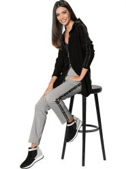 Heine Bluza w kolorze czarnym rozmiar: 36. Czarne bluzy damskie Heine, bez wzorów, z bawełny, bez kaptura. Za 65.85 zł.
