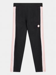 Guess Spodnie dresowe J3YQ13 KA6R3 Czarny Relaxed Fit. Czarne spodnie dresowe dziewczęce Guess, z aplikacjami, z bawełny. Za 149.99 zł.