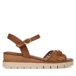 Sandały Tamaris. Brązowe sandały damskie Tamaris, bez wzorów, bez obcasa, na koturnie, bez zapięcia. Za 329.99 zł.