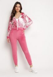 Różowy Komplet Dresowy z Weluru Bluza z Kapturem z Ozdobnym Wzorem i Spodnie Grouvia. Czerwone bluzy damskie Born2be, m, bez wzorów, z dresówki, z kapturem. Za 69.99 zł.