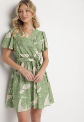 Zielona Sukienka Wiskozowa z Kopertowym Dekoltem i Florystycznym Printem Ninissia. Zielone sukienki damskie Born2be, bez wzorów, z jeansu, eleganckie, bez ramiączek. Za 89.99 zł.