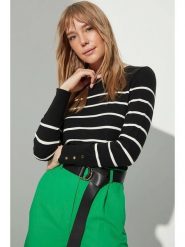 Trendyol Sweter w kolorze czarno-białym rozmiar: S. Czarne swetry klasyczne damskie Trendyol, s, bez kołnierzyka. Za 83.03 zł.