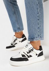 Czarno-Białe Sneakersy z Ozdobnym Sznurowaniem i Naszywką z Pandą Velwisa. Czarne obuwie sportowe damskie Born2be, bez zapięcia. Za 54.99 zł.