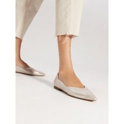 Baleriny Caprice. Żółte balerinki damskie Caprice, bez wzorów. Za 166.99 zł.