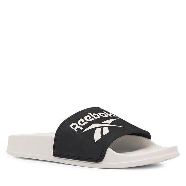Klapki Reebok. Czarne klapki damskie Reebok, bez wzorów, bez obcasa, bez zapięcia. Za 89.99 zł.