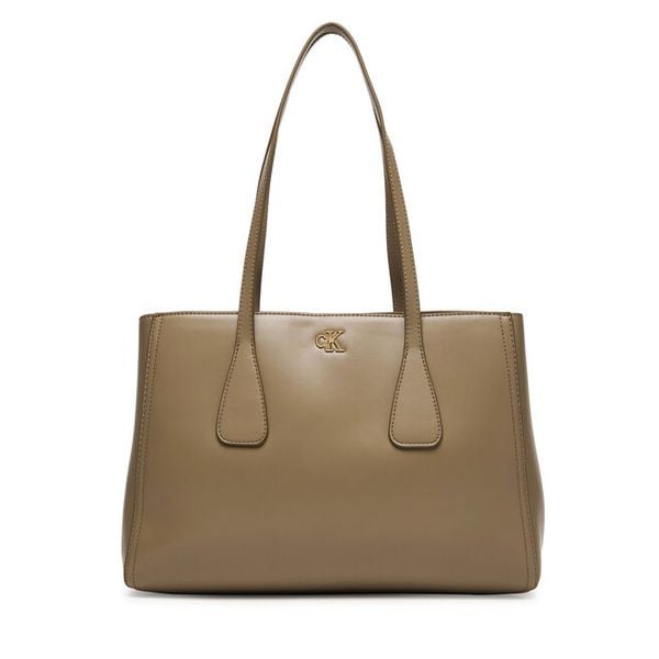 Torebka Calvin Klein. Brązowe torebki klasyczne damskie Calvin Klein, bez dodatków. Za 394.99 zł.