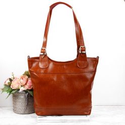 Torebka skórzana elegancka DAN-A T195A camel. Brązowe torebki klasyczne damskie DAN-A, ze skóry, bez dodatków. Za 399.99 zł.