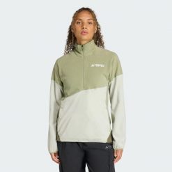 Kurtka Terrex Multi Climawarm Fleece. Czerwone kurtki damskie Adidas, uniwersalny, bez wzorów, z materiału, bez kaptura. Za 329.00 zł.
