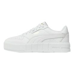 Tenisówki Puma Model Cali Court Lth Wns Kolor Biały. Białe obuwie sportowe damskie Puma, bez wzorów, z materiału, bez zapięcia. W wyprzedaży za 343.50 zł.