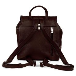 Brązowy plecak skórzany damski POLSKI B5 z klapą S41. Brązowe plecaki bez wzorów. Za 214.40 zł.