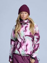 Kurtka narciarska damska - Arty - Ocieplana 2L - Tie-dye różowym i wielokolorowy. Zielone kurtki sportowe damskie POEDERBAAS, na zimę, l, bez wzorów, z materiału, z kapturem. Za 915.52 zł.
