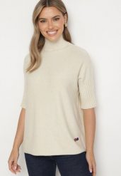 Jasnobeżowa Bluzka z Golfem i Ozdobnymi Guziczkami Ciarosea. Brązowe bluzki damskie Born2be, xl, bez wzorów, z materiału, bez ramiączek. Za 54.99 zł.