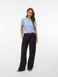 Vero Moda Koszulka w kolorze błękitnym rozmiar: XL. Niebieskie bluzki damskie Vero Moda, xl, bez wzorów, z bawełny, bez kołnierzyka, bez ramiączek. Za 43.99 zł.