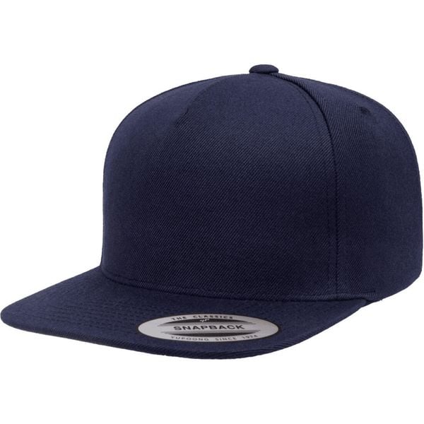 Czapka Flexfit Premium 5-Panel. Niebieskie czapki z daszkiem damskie FLEXFIT, bez wzorów, z bawełny. Za 120.00 zł.