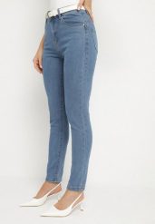 Niebieskie Jeansy z Bawełną i Wysokim Stanem Denilea. Niebieskie jeansy damskie Born2be, z aplikacjami, z bawełny. Za 59.99 zł.