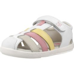 Sandały GARVALIN 262325G Biały. Białe sandały damskie Garvalin, bez wzorów, ze skóry, bez obcasa, bez zapięcia. Za 231.99 zł.