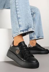 Czarne Sneakersy ze Skóry Naturalnej Ozdobione Metaliczną Aplikacją Halirithia. Czarne obuwie sportowe damskie Renee, z jeansu, bez zapięcia. Za 159.99 zł.