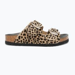 Klapki damskie Scholl Noelle Pony Leather. Brązowe klapki damskie Scholl, bez wzorów, z materiału, bez obcasa, bez zapięcia. Za 634.50 zł.