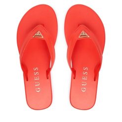 Japonki Guess. Czerwone klapki damskie Guess, z aplikacjami, bez obcasa, bez zapięcia. Za 260.99 zł.