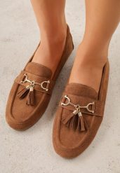 Brązowe Mokasyny VICES z Modnymi Chwostami z Imitacji Zamszu z Wkładką z Naturalnej Skóry Calirea. Brązowe mokasyny damskie Born2be, z jeansu, bez obcasa. Za 89.99 zł.