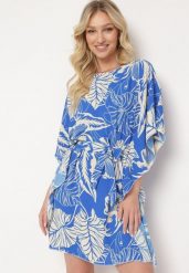 Niebieska Sukienka z Krótkim Rękawem w Kwiaty Wiązana w Pasie Ebilata. Niebieskie sukienki damskie Born2be, bez wzorów, z materiału, bez ramiączek. Za 69.99 zł.