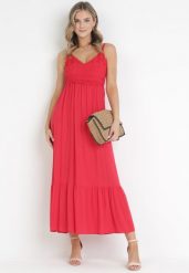 Czerwona Sukienka Stheuse. Czerwone sukienki damskie Born2be, bez wzorów, z koronki, eleganckie, bez ramiączek. Za 159.99 zł.