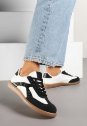 Czarno-Białe Sneakersy w Stylu Kultowych Tenisówek z Ozdobną Klamerką Senaliera. Czarne obuwie sportowe damskie Born2be, z jeansu, bez zapięcia, tenisowe. Za 89.99 zł.