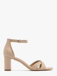 Beżowe sandały na oblekanym obcasie. Brązowe sandały damskie Ryłko, bez wzorów, z gumy, bez obcasa, na obcasie, bez zapięcia. W wyprzedaży za 249.99 zł.