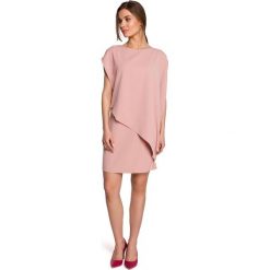 Elegancka sukienka mini z asymetryczną falbaną drapowana różowa. Czerwone sukienki damskie Sukienki.shop, bez wzorów, eleganckie, bez ramiączek. Za 249.00 zł.