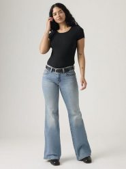 Levi's Dżinsy - Flared fit - w kolorze błękitnym rozmiar: W27/L34. Niebieskie jeansy damskie Levi's. Za 174.95 zł.