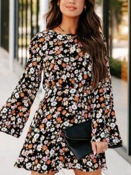 LA Angels Sukienka w kolorze czarnym rozmiar: M. Czarne sukienki damskie LA Angels, bez wzorów, bez ramiączek. Za 130.99 zł.