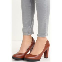 Brązowe Czółenka Speciality. Brązowe czółenka damskie Born2be. Za 79.99 zł.