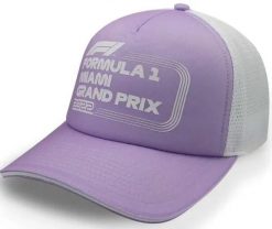 Pastelowa fioletowa czapka F1 Miami Grand Prix. Fioletowe czapki z daszkiem damskie Erima, bez wzorów, z materiału. Za 179.99 zł.