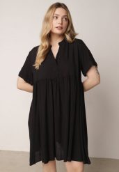 Czarna Rozkloszowana Sukienka w Koszulowym Stylu z Bawełny Normae. Czarne sukienki damskie Born2be, bez wzorów, z bawełny, biznesowe, bez ramiączek. Za 89.99 zł.