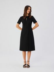 Stylove Sukienka w kolorze czarnym rozmiar: S. Czarne sukienki damskie Stylove, bez wzorów, bez ramiączek. Za 207.88 zł.
