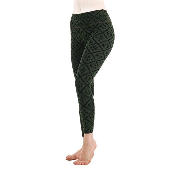 Venus - Legginsy termoaktywne (100% Merino / 230g/m²). Zielone legginsy damskie WOOLONA, m, bez wzorów, z wełny. W wyprzedaży za 351.00 zł.