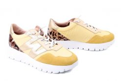 WONDERS A-24100 vanila, półbuty damskie. Żółte półbuty damskie Wonders, bez wzorów, bez obcasa, bez zapięcia. Za 679.90 zł.