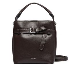 Torebka Calvin Klein. Brązowe torebki klasyczne damskie Calvin Klein, bez dodatków. Za 569.99 zł.