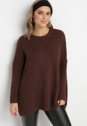 Brązowy Klasyczny Sweter o Kroju Oversize Zallelia. Brązowe swetry klasyczne damskie Born2be, na jesień, z wełny, bez kołnierzyka. Za 149.99 zł.